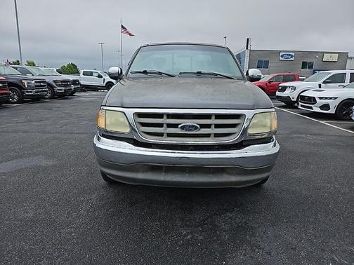 2002 Ford F-150 XLT SuperCab