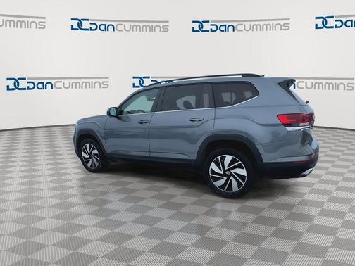 2024 Volkswagen Atlas 2.0T SE