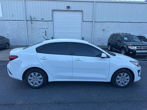2023 Kia Rio LX