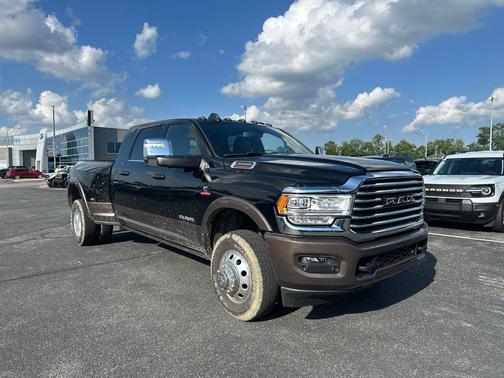 Diamond Black 2024 RAM 3500 Longhorn