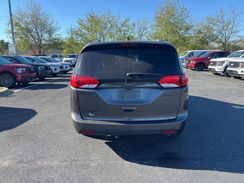 2018 Chrysler Pacifica Touring-L Plus