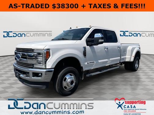 White Platinum Clearcoat Metallic 2019 Ford F-350 Lariat Super Duty