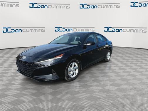 2023 Hyundai ELANTRA SE