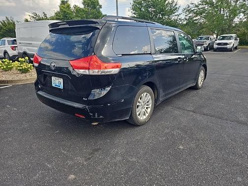 2014 Toyota Sienna L