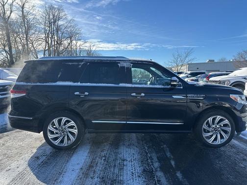 2024 Lincoln Navigator Reserve