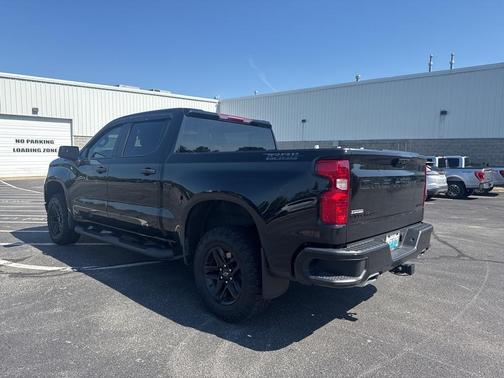 2022 Chevrolet Silverado 1500 Custom Trail Boss