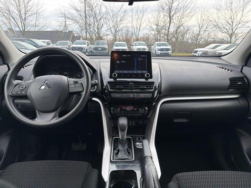 2024 Mitsubishi Eclipse Cross LE