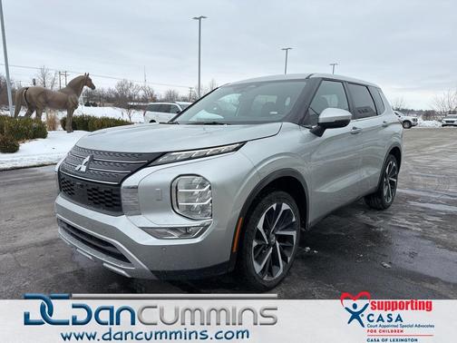 2024 Mitsubishi Outlander SE