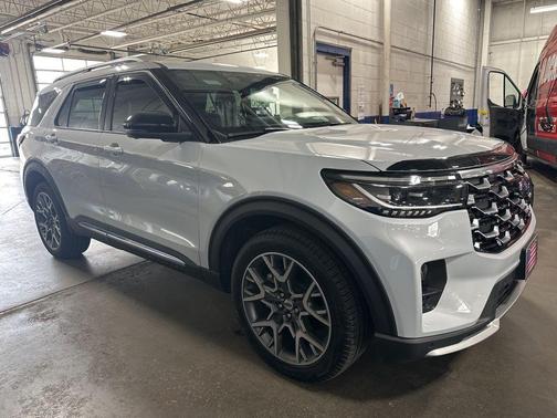 White Metallic 2025 Ford Explorer Platinum