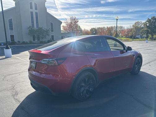2024 Tesla Model Y Long Range