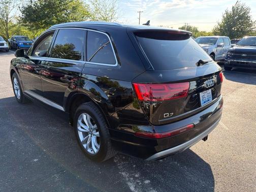 Night Black 2019 Audi Q7 55 Premium Plus