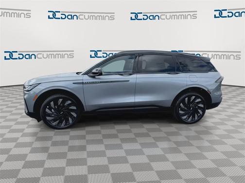 2025 Lincoln Nautilus Reserve