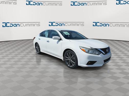 White 2018 Nissan Altima 2.5 SR