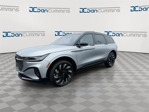 2025 Lincoln Nautilus Reserve