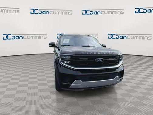Black Metallic 2025 Ford Expedition Platinum