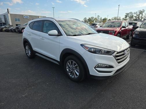2018 Hyundai TUCSON SEL