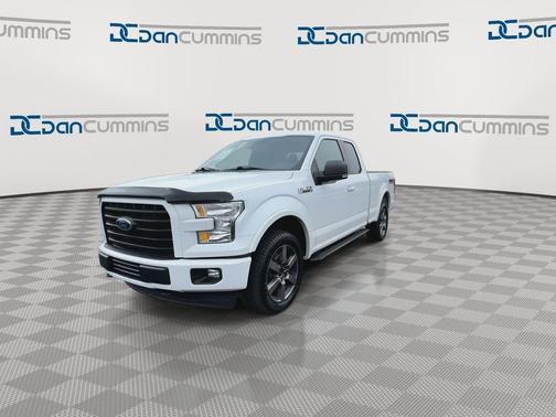 Oxford White 2017 Ford F-150 XLT