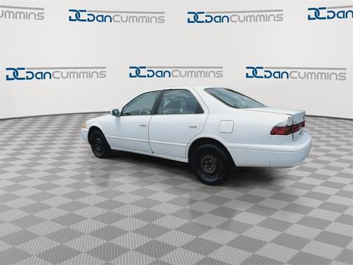 1998 Toyota Camry LE