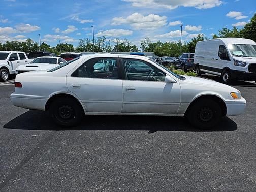 1998 Toyota Camry LE