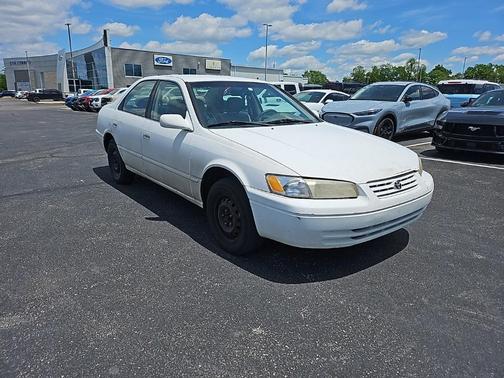1998 Toyota Camry LE