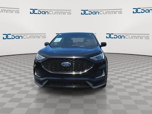 Black Metallic 2022 Ford Edge ST Line