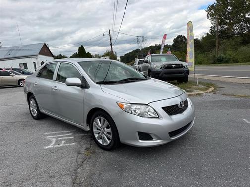 Silver 2009 Toyota Corolla