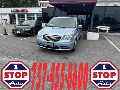 2013 Chrysler Town & Country Touring-L