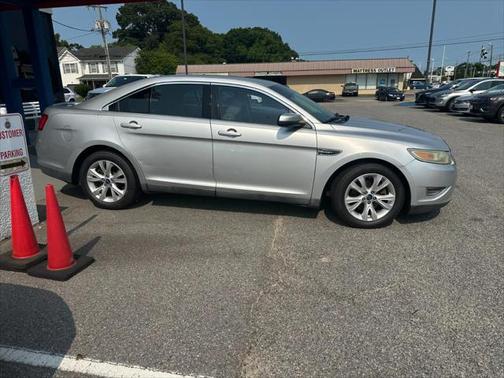 2011 Ford Taurus SEL