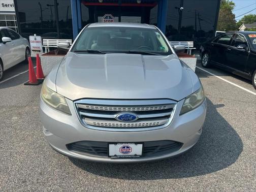 2011 Ford Taurus SEL