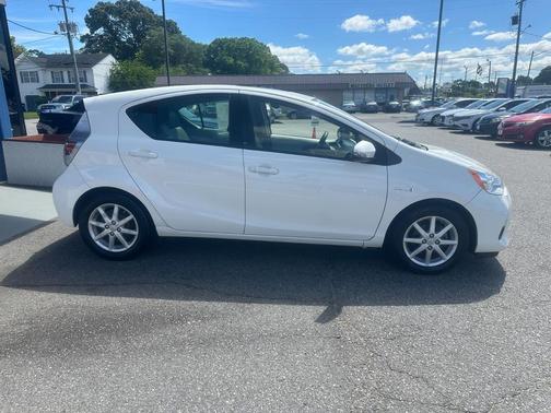 2012 Toyota Prius c Four