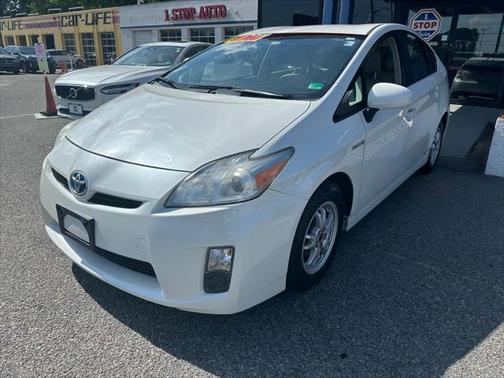 2010 Toyota Prius III