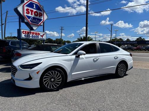 2023 Hyundai SONATA Hybrid SE
