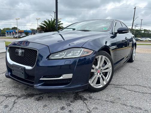 2016 Jaguar XJ XJ R-Sport