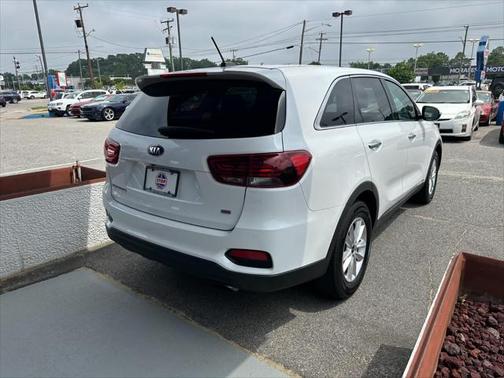 2019 Kia Sorento LX