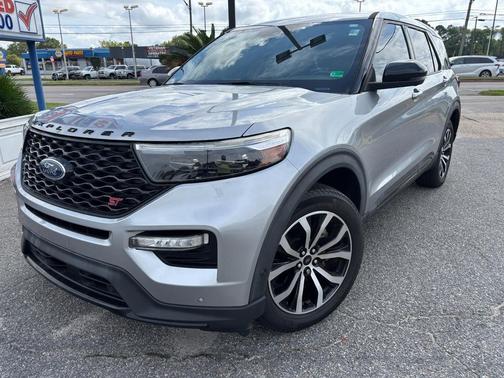 2021 Ford Explorer ST