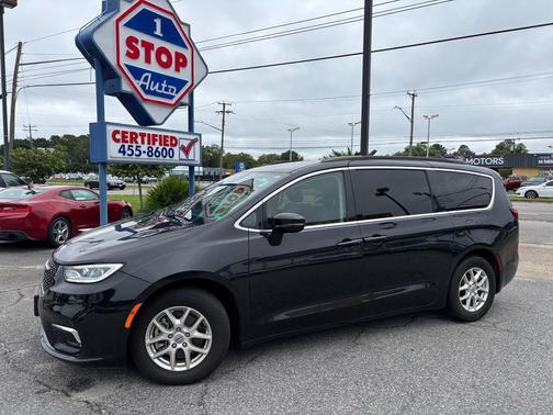 2022 Chrysler Pacifica Touring L