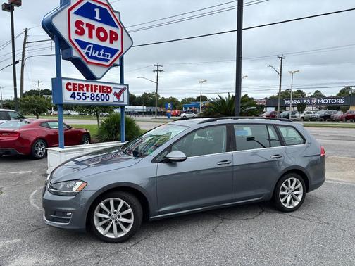 2015 Volkswagen Golf SportWagen TSI SE 4-Door