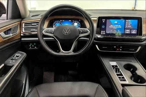 2025 Volkswagen Atlas 2.0T SE