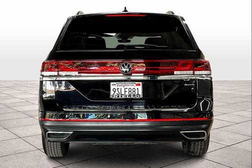 2025 Volkswagen Atlas 2.0T SE
