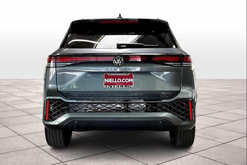 2025 Volkswagen Tiguan 2.0T SE R-Line Black 4MOTION