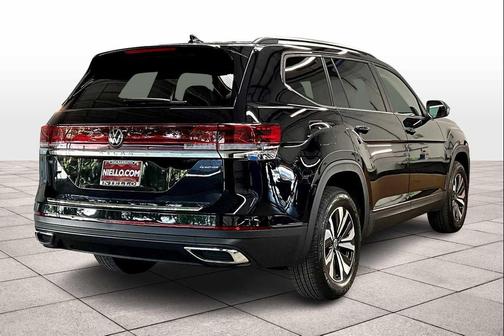 2026 Volkswagen Atlas 2.0T SE