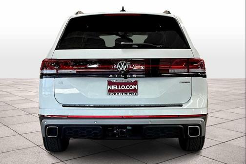 2025 Volkswagen Atlas 2.0T Peak Edition