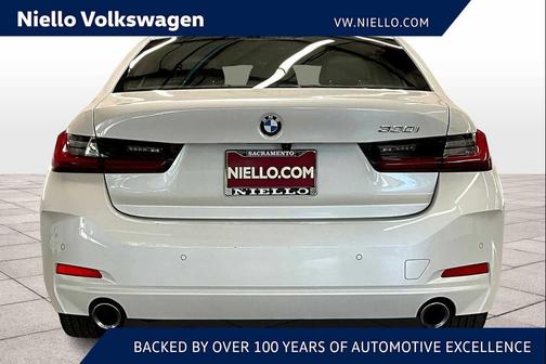 2024 BMW 330 i