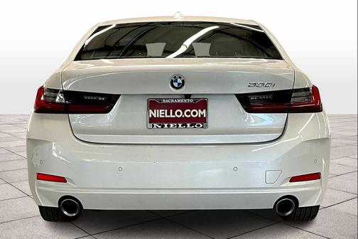 2024 BMW 330 i