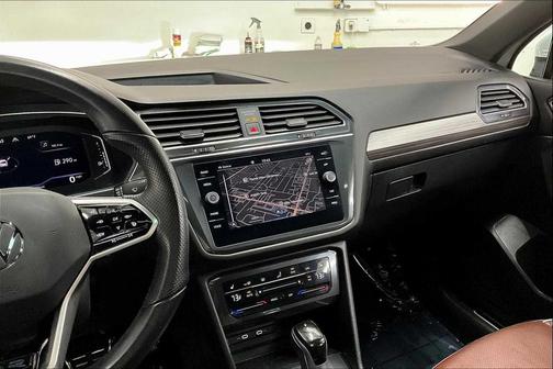 2022 Volkswagen Tiguan 2.0T SEL R-Line 4MOTION