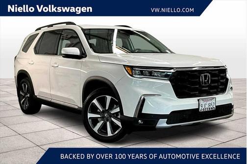 2024 Honda Pilot Touring 8-Passenger