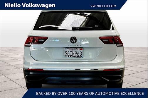 2023 Volkswagen Tiguan 2.0T SE