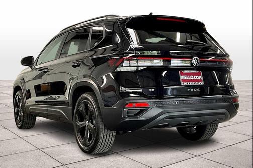 2025 Volkswagen Taos 1.5T SE Black