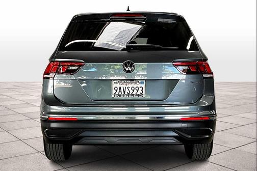 2022 Volkswagen Tiguan 2.0T SE 4MOTION