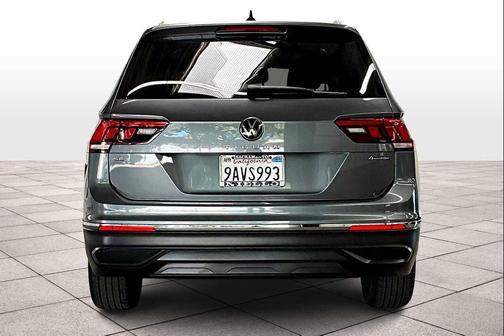 2022 Volkswagen Tiguan 2.0T SE 4MOTION